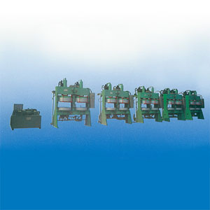 Auto-Bladder-Matic Tire Curing Press (B-O-M Press) For Model No AW-4A